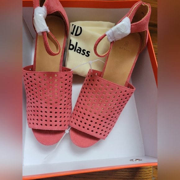 Bill Blass Zelda Wedge Sandals size 8.5 - Picture 3 of 9